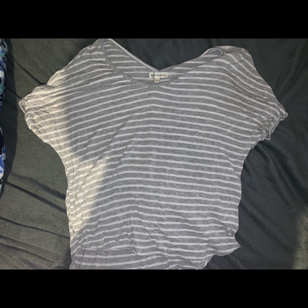Love on a hanger tee - Size Small